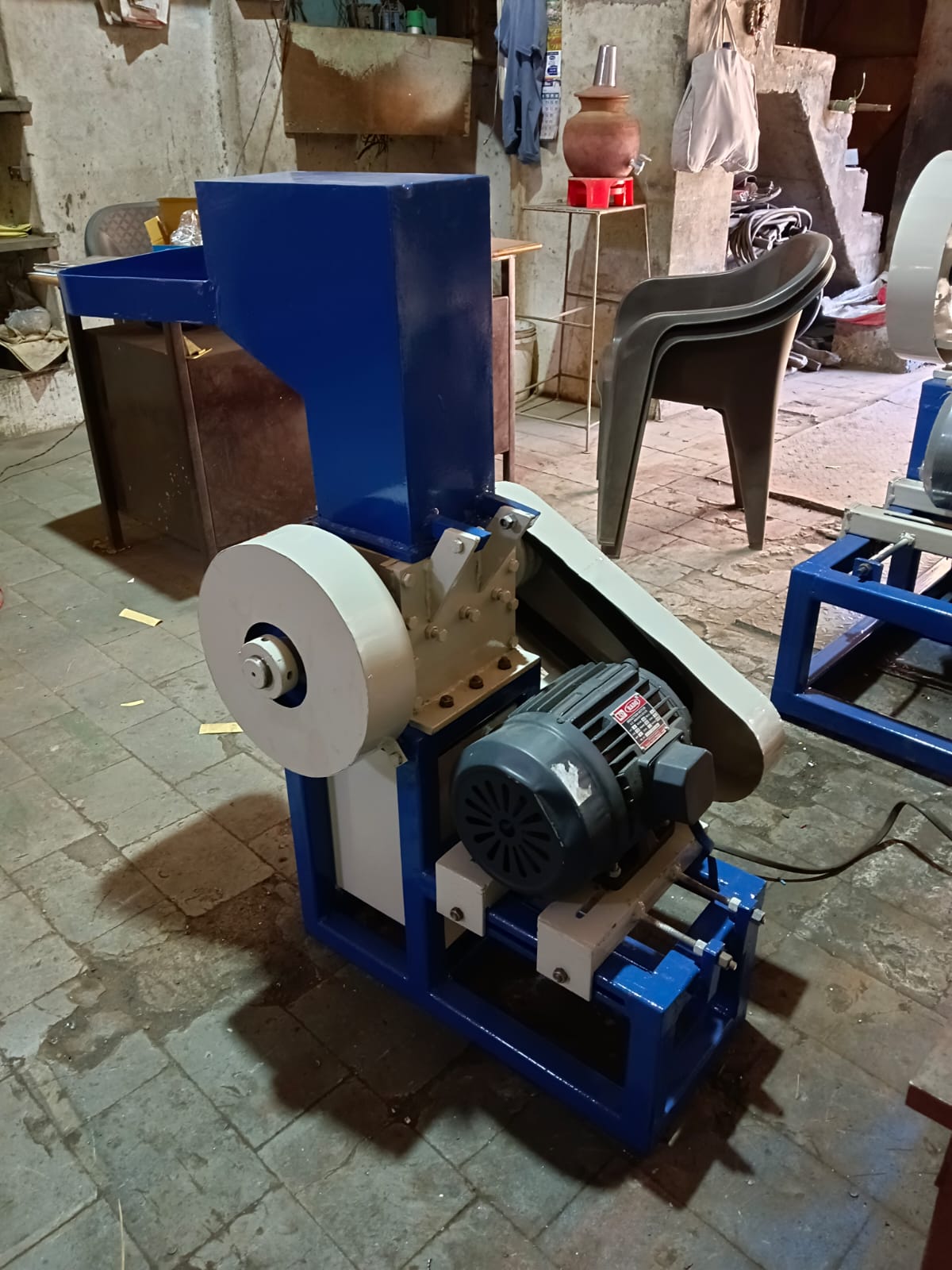 Small And Heavy-duty Pet Bottle Crusher (Grinder) machine  